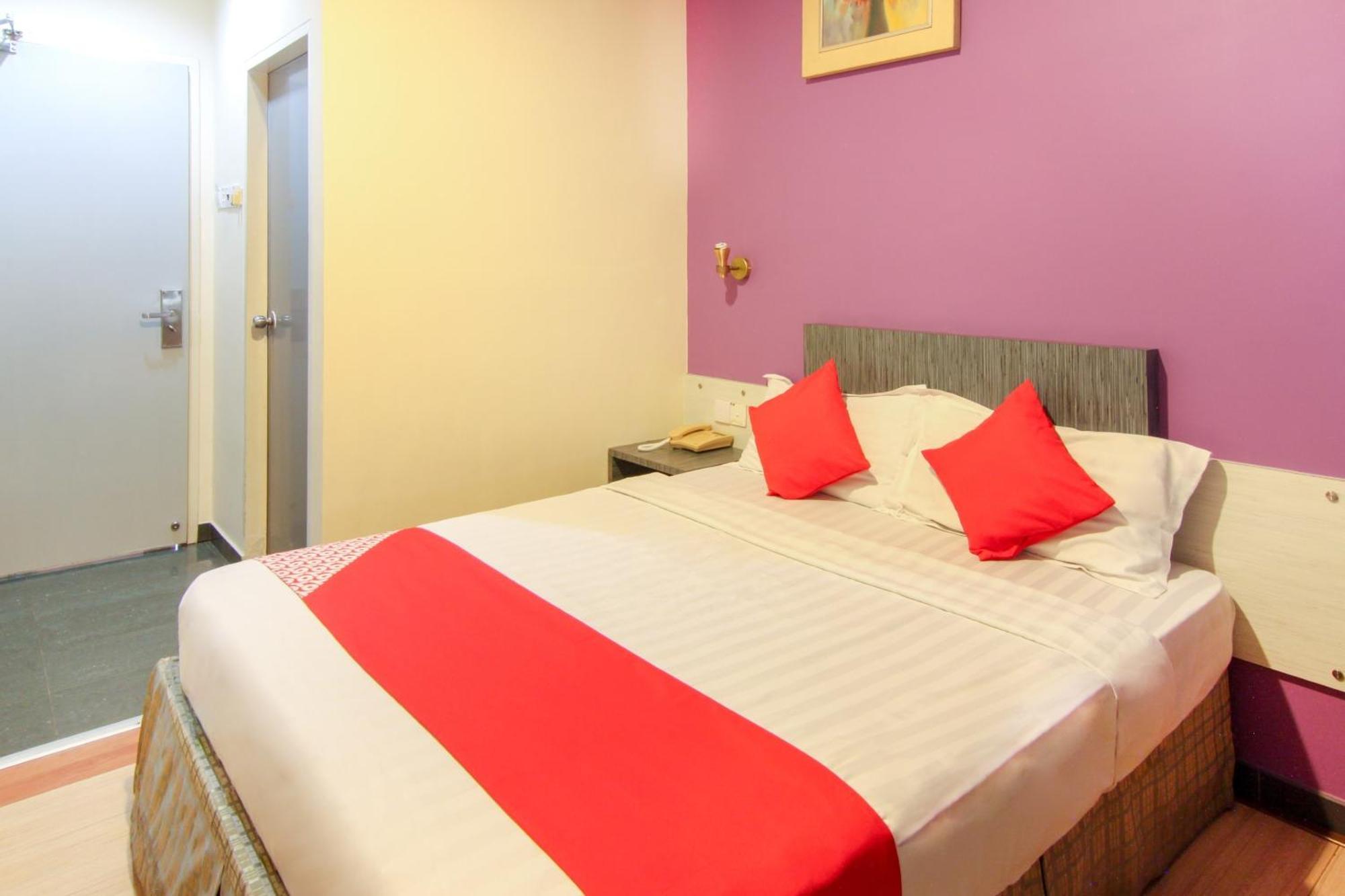 Super Oyo 43930 Hotel Esplanade Sandakan Exterior photo